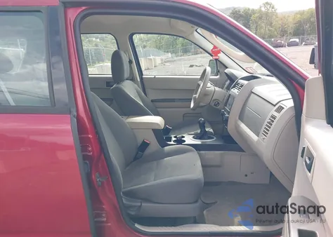 2009 Ford Escape Xls/Xls Manual из США, поврежденный, VIN 1FMCU02719KC48945